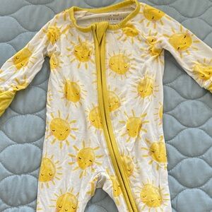 Little Sleepies sunshine zippy EUC